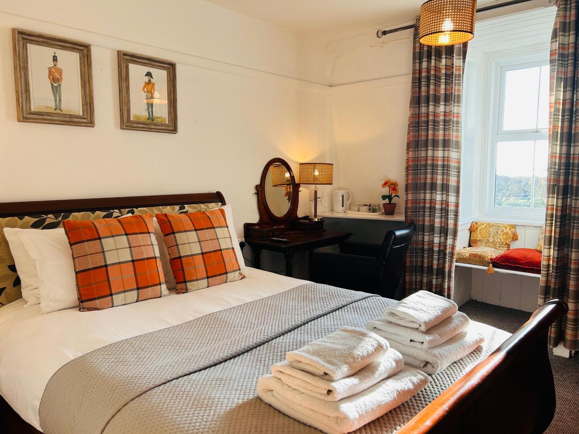 Clarence Quarters Self-Catering Guest House Portsmouth Bagian luar foto